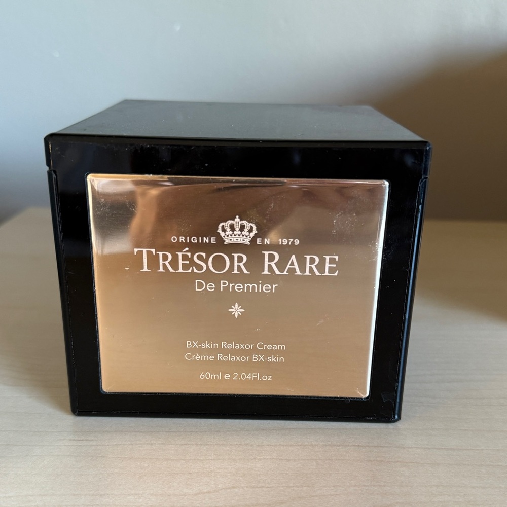 Trésor Rare De Premier Relaxor Cream NWT still sealed